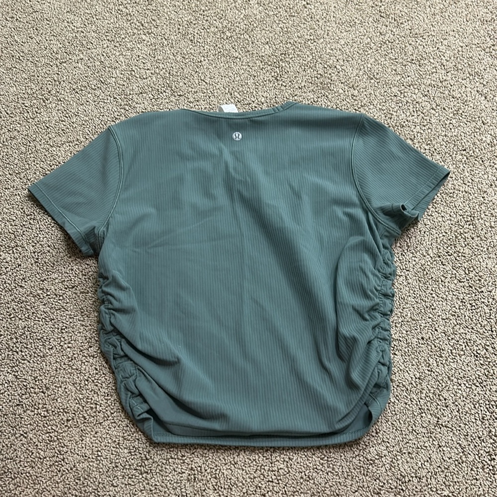 Lululemon Ribbed Cropped Top - Picture 4 of 4